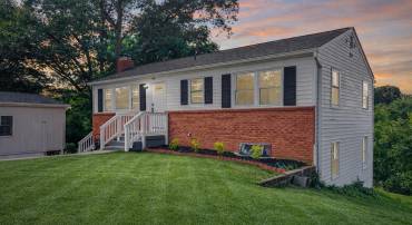 17460 WILSON ST, DUMFRIES, Virginia 22026, 4 Bedrooms Bedrooms, 10 Rooms Rooms,3 BathroomsBathrooms,Residential,For sale,17460 WILSON ST,VAPW2112808 MLS # VAPW2112808