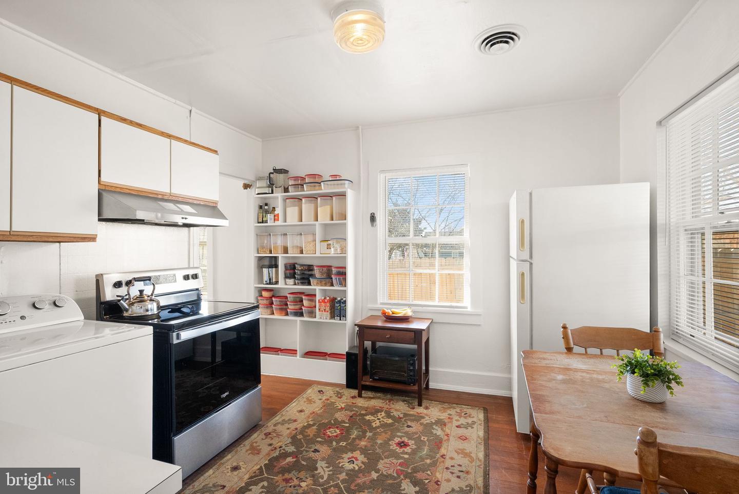 224 SOUTH ST SE, LEESBURG, Virginia 20175, 2 Bedrooms Bedrooms, ,1 BathroomBathrooms,Residential,For sale,224 SOUTH ST SE,VALO2116248 MLS # VALO2116248