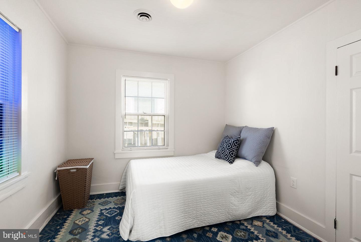 224 SOUTH ST SE, LEESBURG, Virginia 20175, 2 Bedrooms Bedrooms, ,1 BathroomBathrooms,Residential,For sale,224 SOUTH ST SE,VALO2116248 MLS # VALO2116248