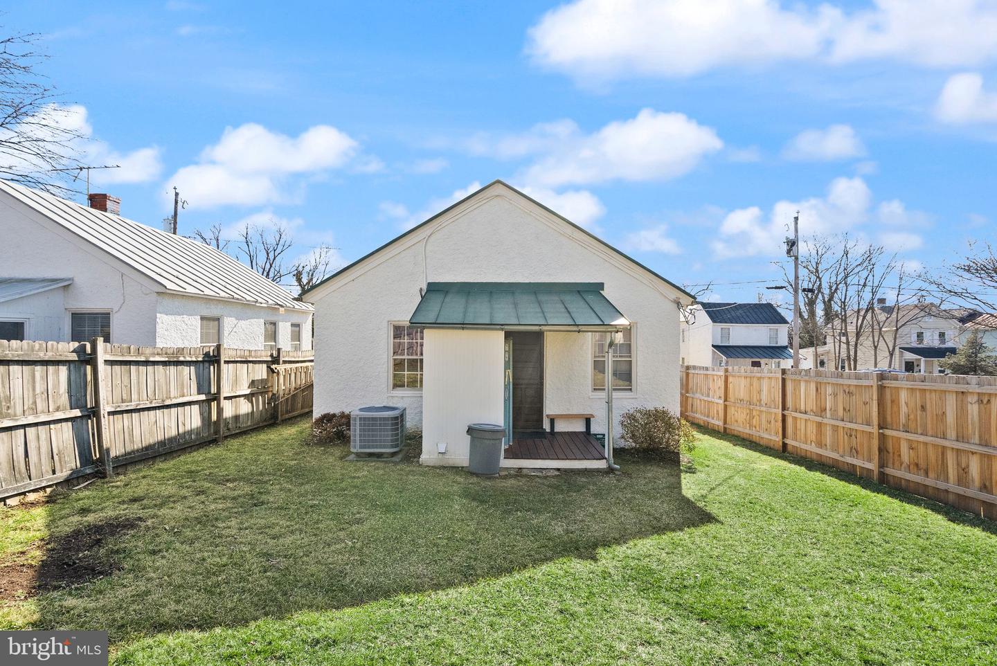 224 SOUTH ST SE, LEESBURG, Virginia 20175, 2 Bedrooms Bedrooms, ,1 BathroomBathrooms,Residential,For sale,224 SOUTH ST SE,VALO2116248 MLS # VALO2116248