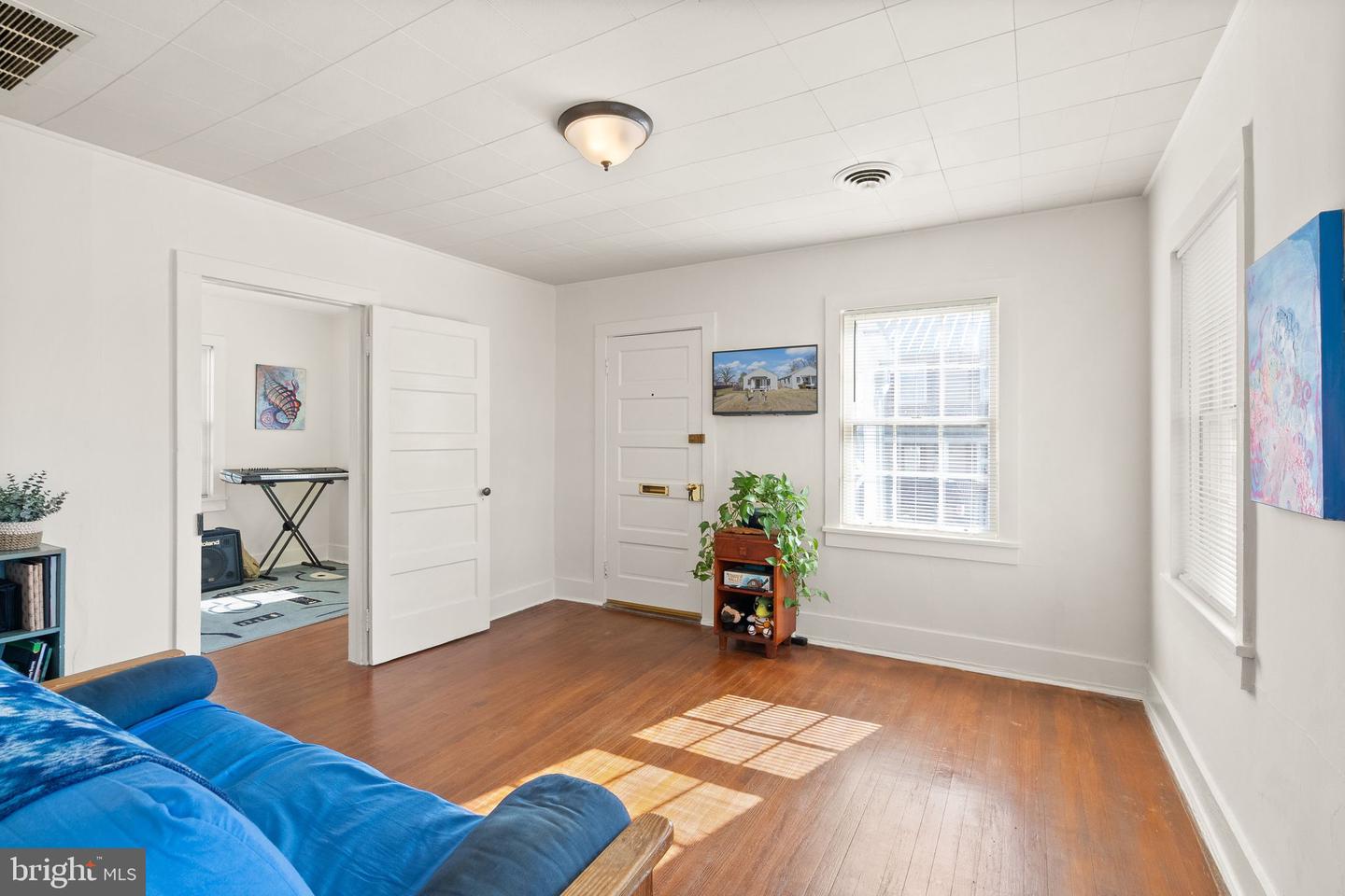 224 SOUTH ST SE, LEESBURG, Virginia 20175, 2 Bedrooms Bedrooms, ,1 BathroomBathrooms,Residential,For sale,224 SOUTH ST SE,VALO2116248 MLS # VALO2116248