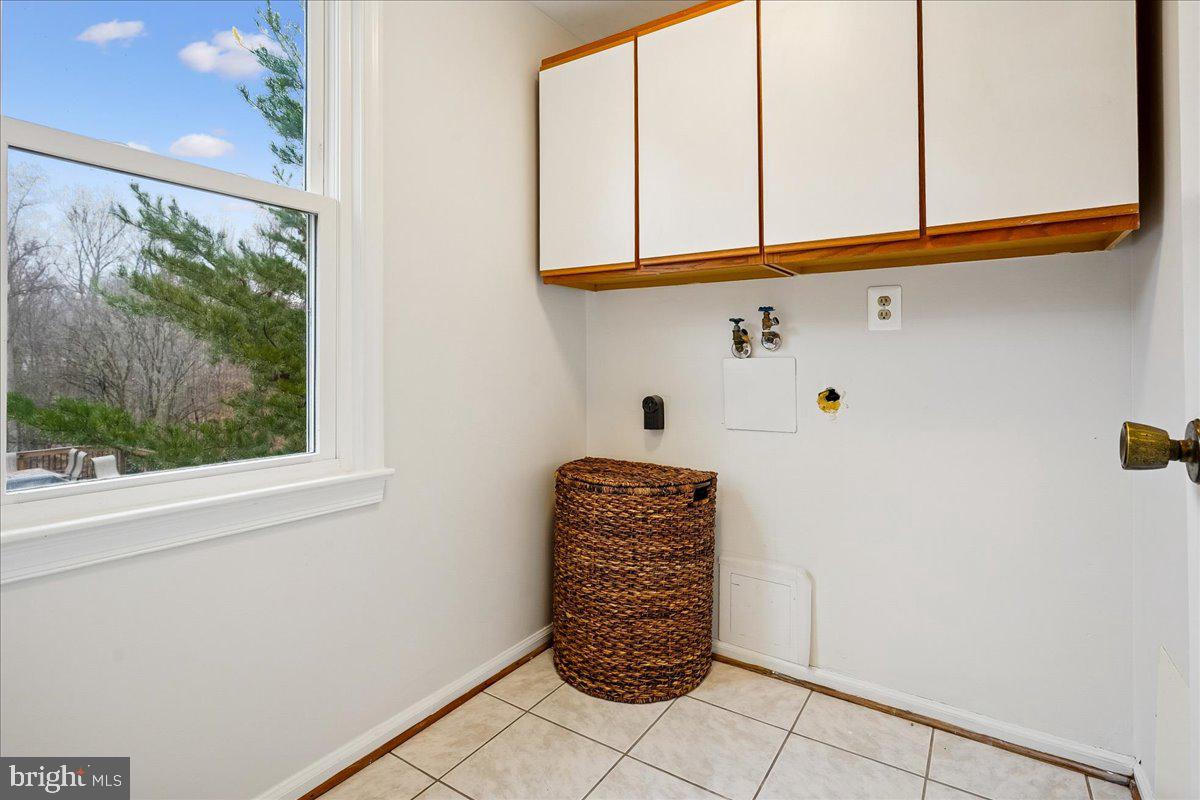 16071 DEER PARK DR, DUMFRIES, Virginia 22025, 4 Bedrooms Bedrooms, ,3 BathroomsBathrooms,Residential,For sale,16071 DEER PARK DR,VAPW2112826 MLS # VAPW2112826