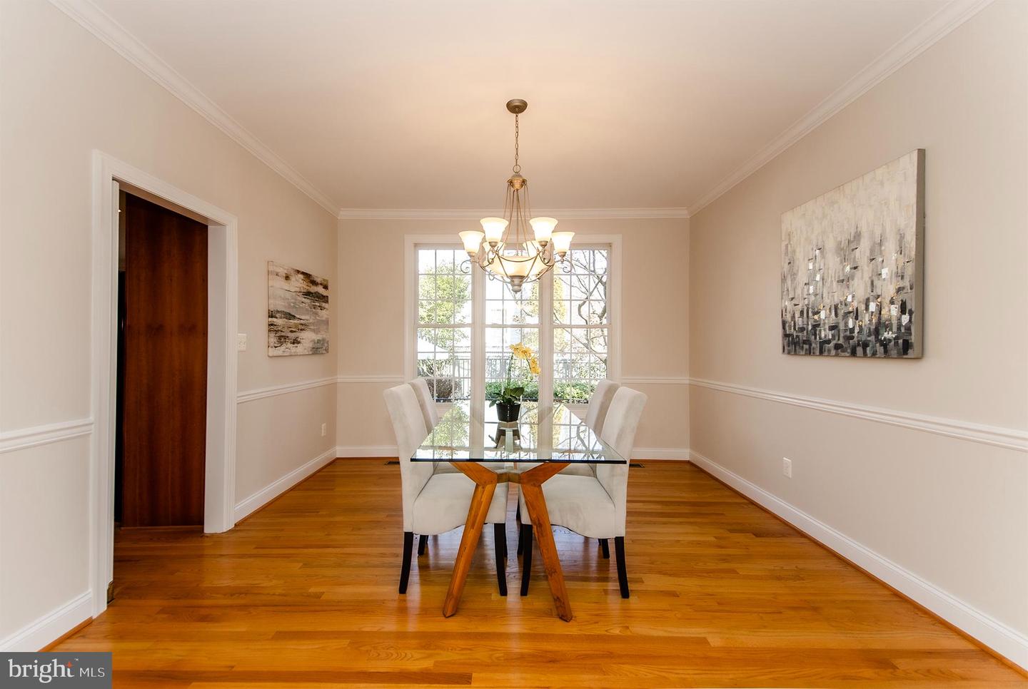 6401 29TH ST N, ARLINGTON, Virginia 22207, 5 Bedrooms Bedrooms, ,4 BathroomsBathrooms,Residential,For sale,6401 29TH ST N,VAAR2069086 MLS # VAAR2069086