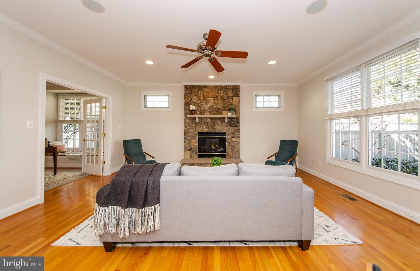 6401 29TH ST N, ARLINGTON, Virginia 22207, 5 Bedrooms Bedrooms, ,4 BathroomsBathrooms,Residential,For sale,6401 29TH ST N,VAAR2069086 MLS # VAAR2069086