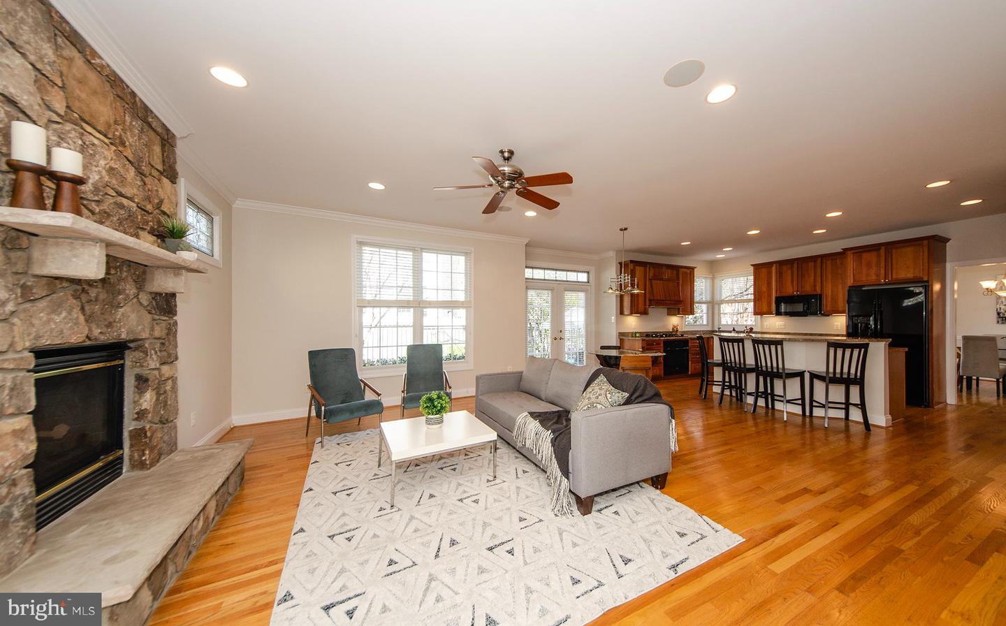 6401 29TH ST N, ARLINGTON, Virginia 22207, 5 Bedrooms Bedrooms, ,4 BathroomsBathrooms,Residential,For sale,6401 29TH ST N,VAAR2069086 MLS # VAAR2069086