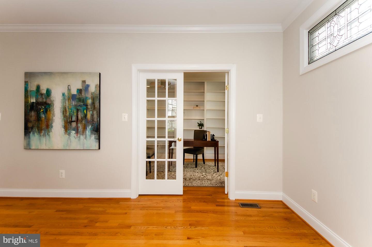 6401 29TH ST N, ARLINGTON, Virginia 22207, 5 Bedrooms Bedrooms, ,4 BathroomsBathrooms,Residential,For sale,6401 29TH ST N,VAAR2069086 MLS # VAAR2069086