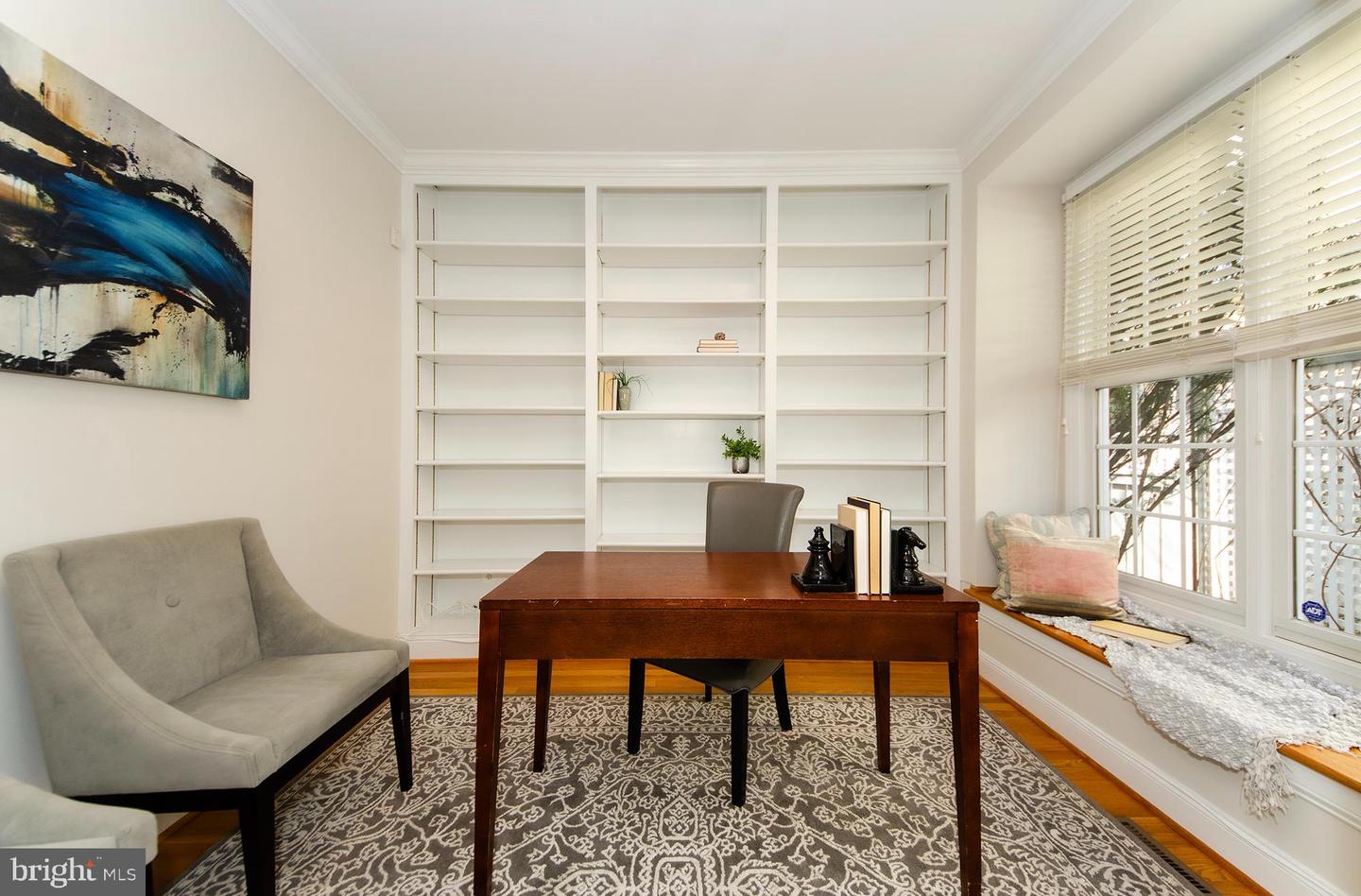 6401 29TH ST N, ARLINGTON, Virginia 22207, 5 Bedrooms Bedrooms, ,4 BathroomsBathrooms,Residential,For sale,6401 29TH ST N,VAAR2069086 MLS # VAAR2069086