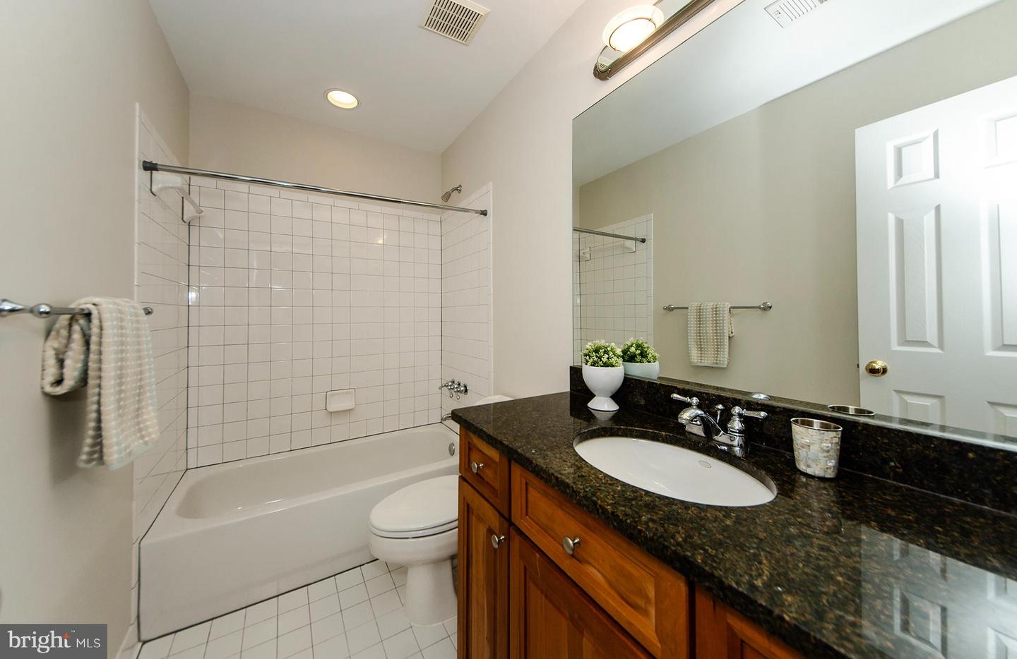 6401 29TH ST N, ARLINGTON, Virginia 22207, 5 Bedrooms Bedrooms, ,4 BathroomsBathrooms,Residential,For sale,6401 29TH ST N,VAAR2069086 MLS # VAAR2069086