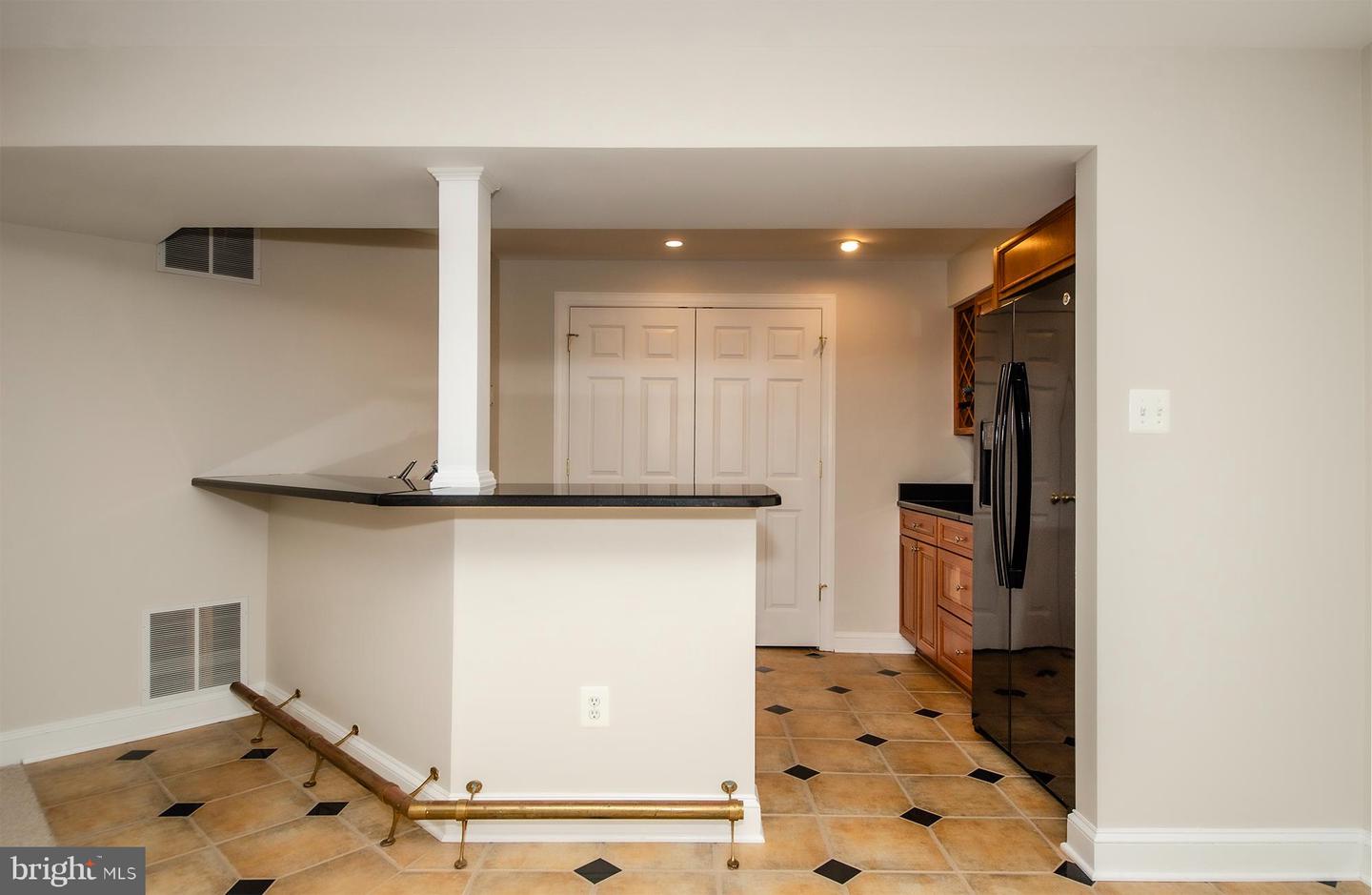 6401 29TH ST N, ARLINGTON, Virginia 22207, 5 Bedrooms Bedrooms, ,4 BathroomsBathrooms,Residential,For sale,6401 29TH ST N,VAAR2069086 MLS # VAAR2069086