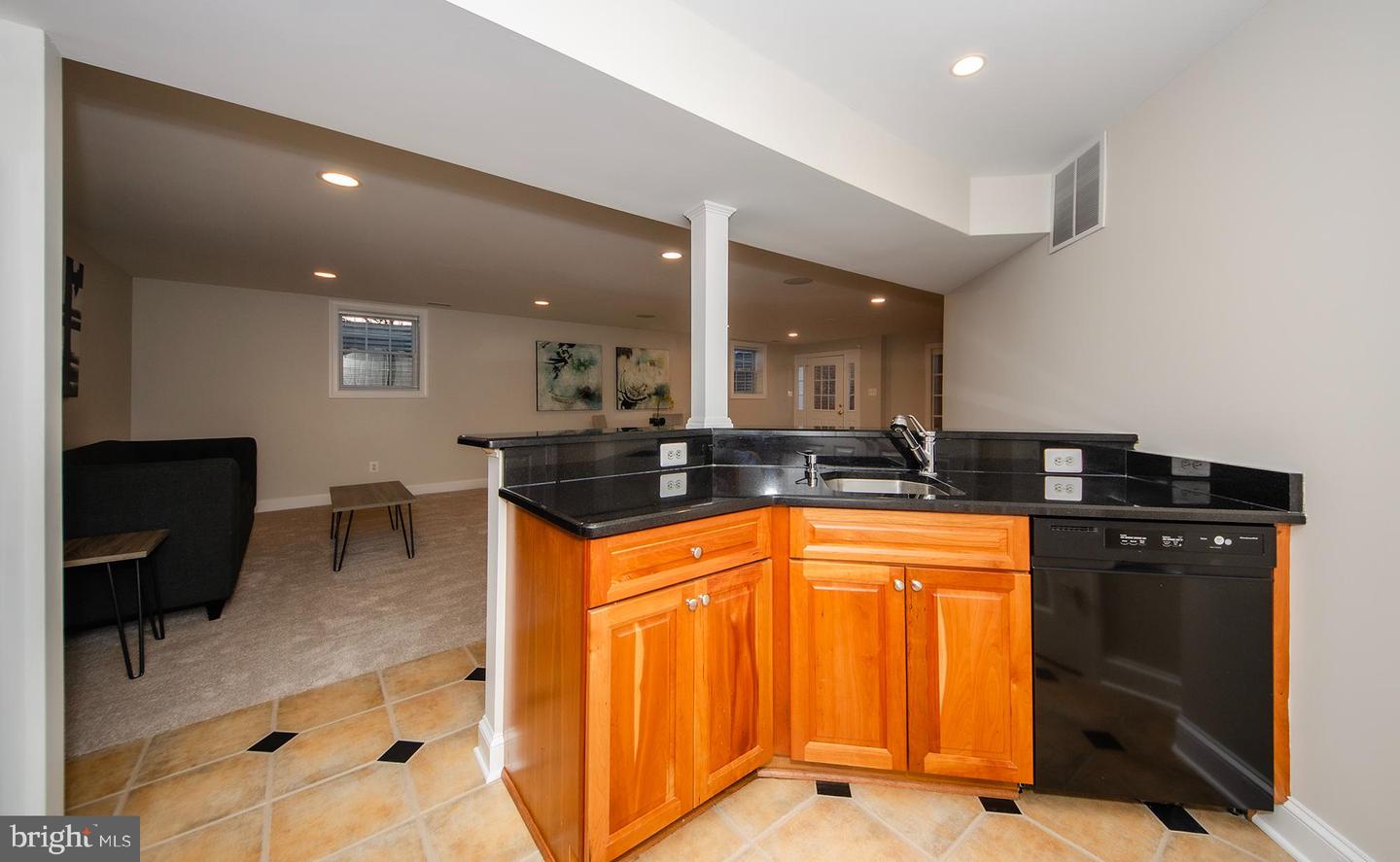 6401 29TH ST N, ARLINGTON, Virginia 22207, 5 Bedrooms Bedrooms, ,4 BathroomsBathrooms,Residential,For sale,6401 29TH ST N,VAAR2069086 MLS # VAAR2069086