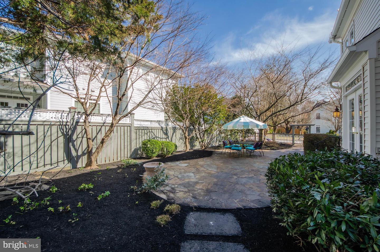 6401 29TH ST N, ARLINGTON, Virginia 22207, 5 Bedrooms Bedrooms, ,4 BathroomsBathrooms,Residential,For sale,6401 29TH ST N,VAAR2069086 MLS # VAAR2069086