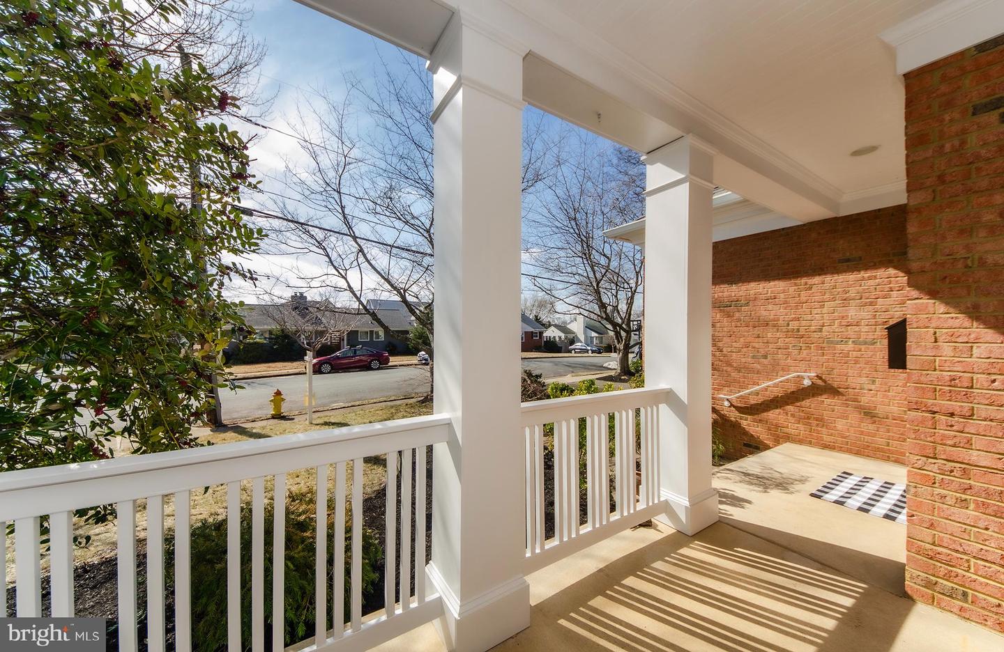 6401 29TH ST N, ARLINGTON, Virginia 22207, 5 Bedrooms Bedrooms, ,4 BathroomsBathrooms,Residential,For sale,6401 29TH ST N,VAAR2069086 MLS # VAAR2069086