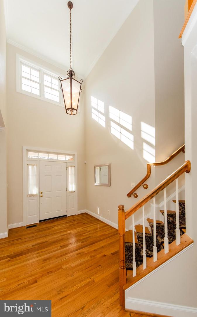 6401 29TH ST N, ARLINGTON, Virginia 22207, 5 Bedrooms Bedrooms, ,4 BathroomsBathrooms,Residential,For sale,6401 29TH ST N,VAAR2069086 MLS # VAAR2069086