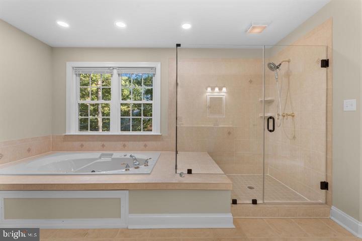 12003 BOULDER CT, SPOTSYLVANIA, Virginia 22553, 5 Bedrooms Bedrooms, ,4 BathroomsBathrooms,Residential,For sale,12003 BOULDER CT,VASP2039392 MLS # VASP2039392