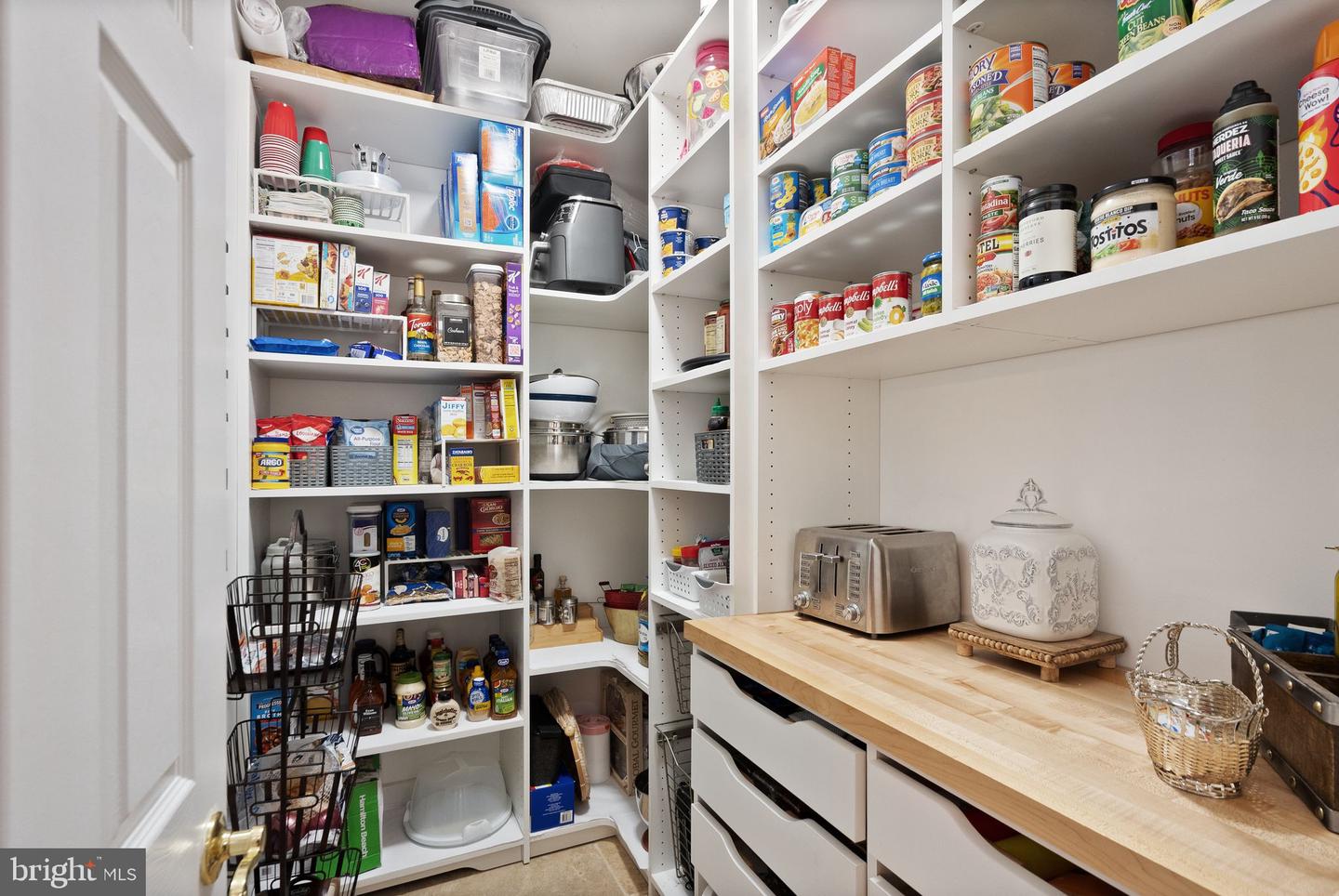 23 ADRIAN WAY, FREDERICKSBURG, Virginia 22405, 5 Bedrooms Bedrooms, ,4 BathroomsBathrooms,Residential,For sale,23 ADRIAN WAY,VAST2046282 MLS # VAST2046282