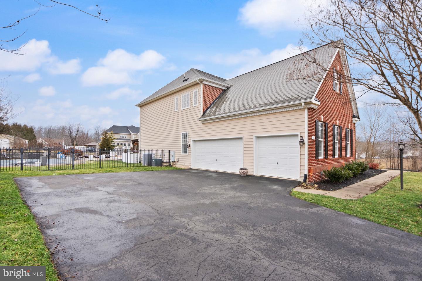 23 ADRIAN WAY, FREDERICKSBURG, Virginia 22405, 5 Bedrooms Bedrooms, ,4 BathroomsBathrooms,Residential,For sale,23 ADRIAN WAY,VAST2046282 MLS # VAST2046282