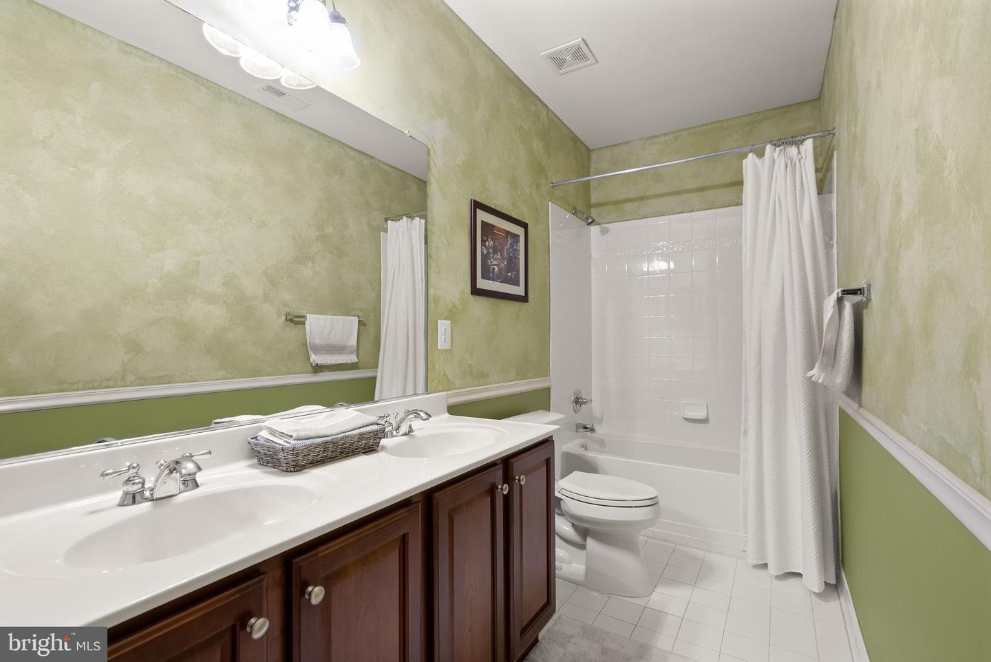 23 ADRIAN WAY, FREDERICKSBURG, Virginia 22405, 5 Bedrooms Bedrooms, ,4 BathroomsBathrooms,Residential,For sale,23 ADRIAN WAY,VAST2046282 MLS # VAST2046282