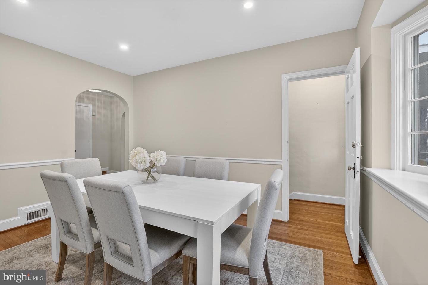 4353 VERPLANCK PL NW, WASHINGTON, District Of Columbia 20016, 3 Bedrooms Bedrooms, ,2 BathroomsBathrooms,Residential,For sale,4353 VERPLANCK PL NW,DCDC2246972 MLS # DCDC2246972