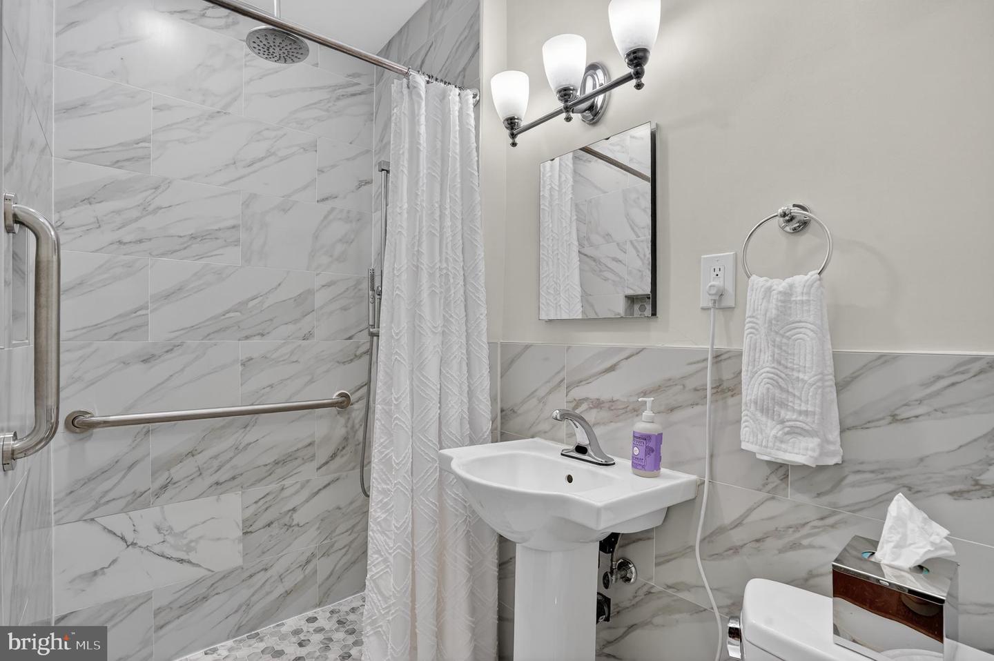 4353 VERPLANCK PL NW, WASHINGTON, District Of Columbia 20016, 3 Bedrooms Bedrooms, ,2 BathroomsBathrooms,Residential,For sale,4353 VERPLANCK PL NW,DCDC2246972 MLS # DCDC2246972