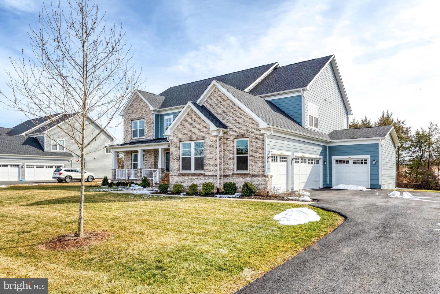 43199 DOGAN RIDGE PL, CENTREVILLE, Virginia 20120, 5 Bedrooms Bedrooms, 22 Rooms Rooms,6 BathroomsBathrooms,Residential,For sale,43199 DOGAN RIDGE PL,VALO2116328 MLS # VALO2116328