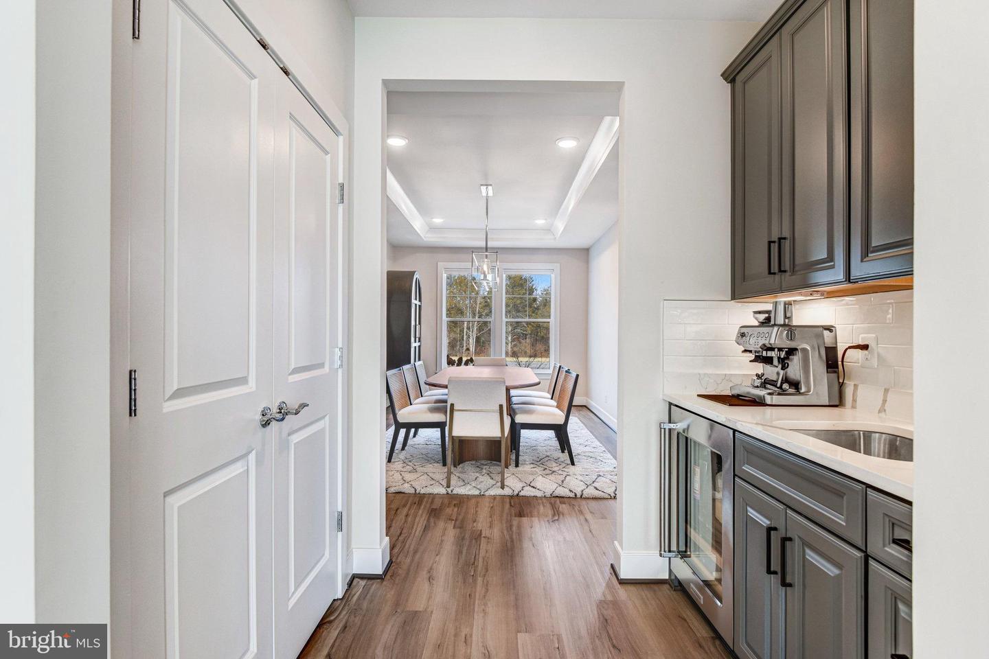 43199 DOGAN RIDGE PL, CENTREVILLE, Virginia 20120, 5 Bedrooms Bedrooms, 22 Rooms Rooms,6 BathroomsBathrooms,Residential,For sale,43199 DOGAN RIDGE PL,VALO2116328 MLS # VALO2116328