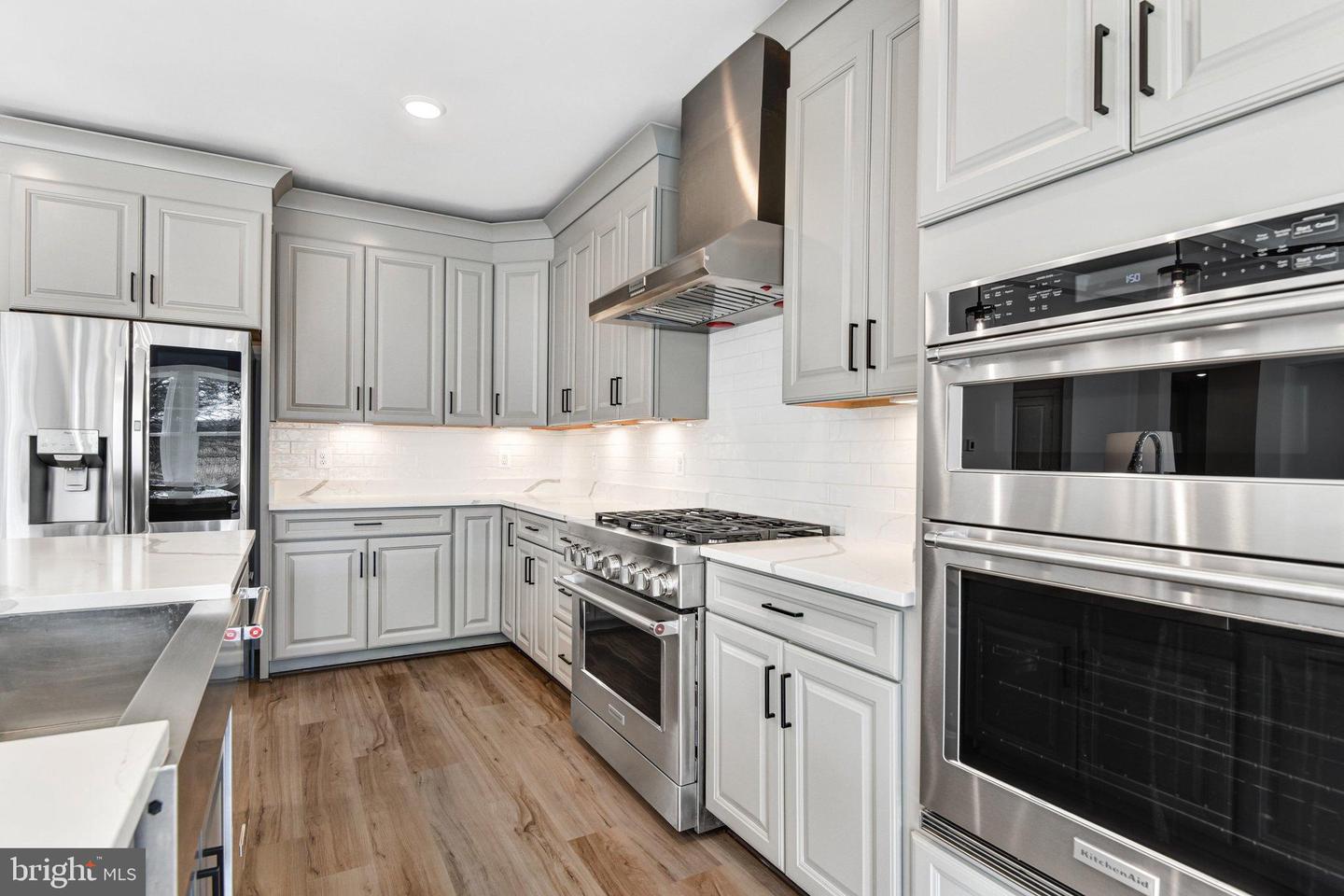 43199 DOGAN RIDGE PL, CENTREVILLE, Virginia 20120, 5 Bedrooms Bedrooms, 22 Rooms Rooms,6 BathroomsBathrooms,Residential,For sale,43199 DOGAN RIDGE PL,VALO2116328 MLS # VALO2116328