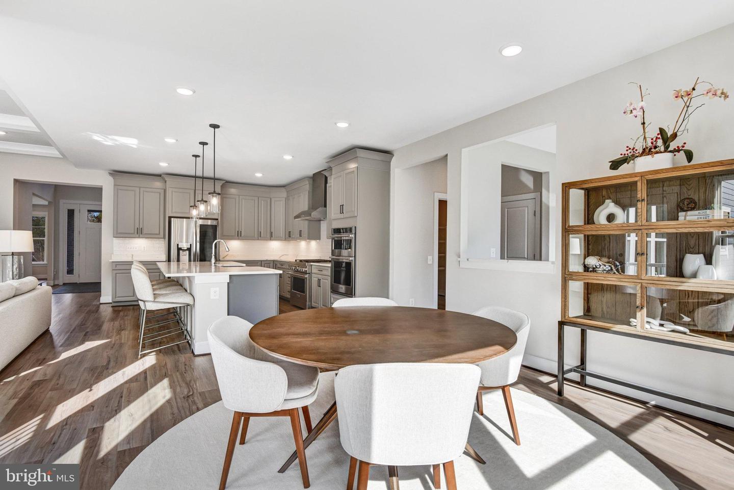 43199 DOGAN RIDGE PL, CENTREVILLE, Virginia 20120, 5 Bedrooms Bedrooms, 22 Rooms Rooms,6 BathroomsBathrooms,Residential,For sale,43199 DOGAN RIDGE PL,VALO2116328 MLS # VALO2116328