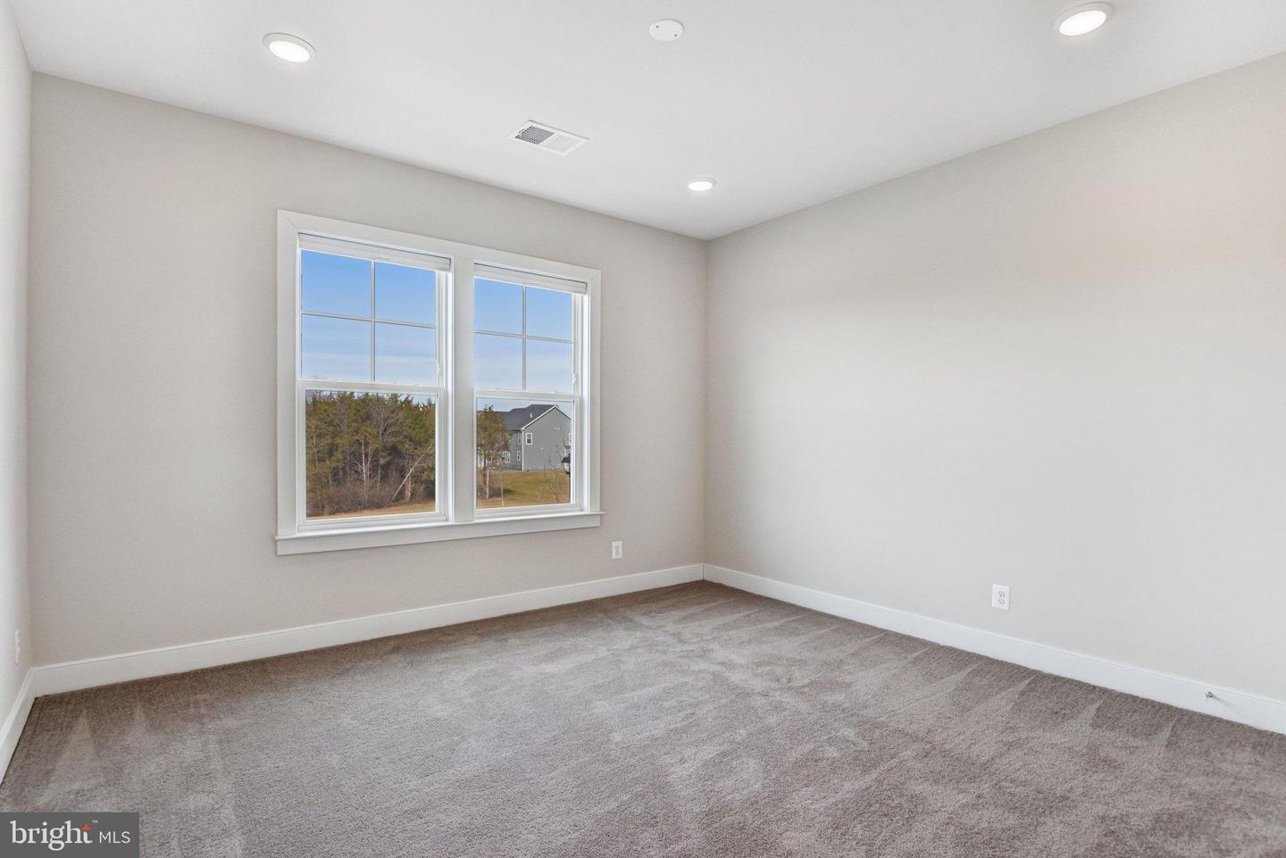 43199 DOGAN RIDGE PL, CENTREVILLE, Virginia 20120, 5 Bedrooms Bedrooms, 22 Rooms Rooms,6 BathroomsBathrooms,Residential,For sale,43199 DOGAN RIDGE PL,VALO2116328 MLS # VALO2116328