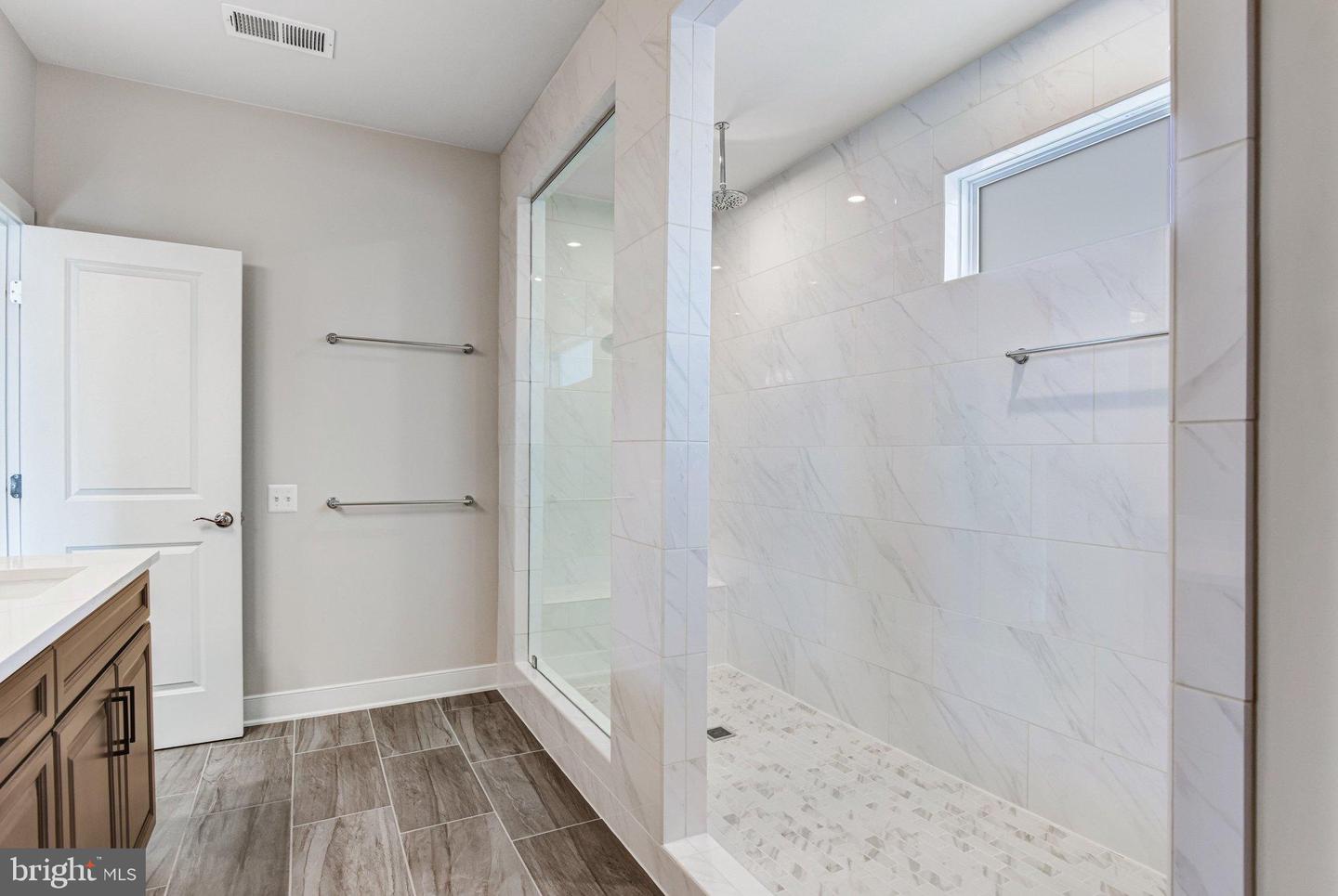 43199 DOGAN RIDGE PL, CENTREVILLE, Virginia 20120, 5 Bedrooms Bedrooms, 22 Rooms Rooms,6 BathroomsBathrooms,Residential,For sale,43199 DOGAN RIDGE PL,VALO2116328 MLS # VALO2116328