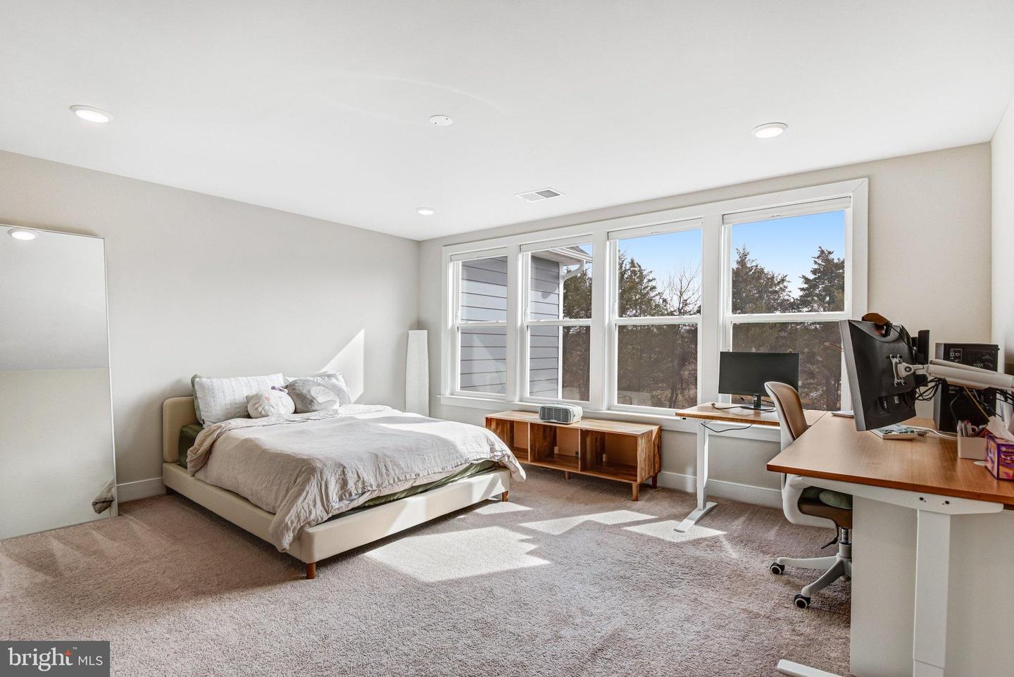 43199 DOGAN RIDGE PL, CENTREVILLE, Virginia 20120, 5 Bedrooms Bedrooms, 22 Rooms Rooms,6 BathroomsBathrooms,Residential,For sale,43199 DOGAN RIDGE PL,VALO2116328 MLS # VALO2116328