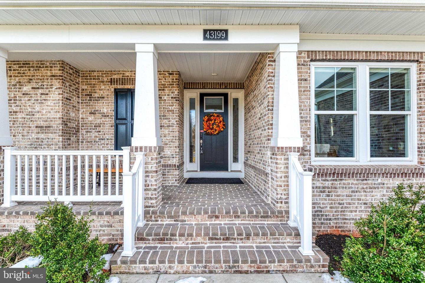 43199 DOGAN RIDGE PL, CENTREVILLE, Virginia 20120, 5 Bedrooms Bedrooms, 22 Rooms Rooms,6 BathroomsBathrooms,Residential,For sale,43199 DOGAN RIDGE PL,VALO2116328 MLS # VALO2116328