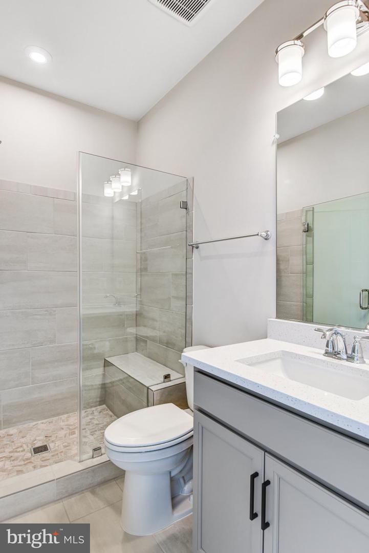 43199 DOGAN RIDGE PL, CENTREVILLE, Virginia 20120, 5 Bedrooms Bedrooms, 22 Rooms Rooms,6 BathroomsBathrooms,Residential,For sale,43199 DOGAN RIDGE PL,VALO2116328 MLS # VALO2116328