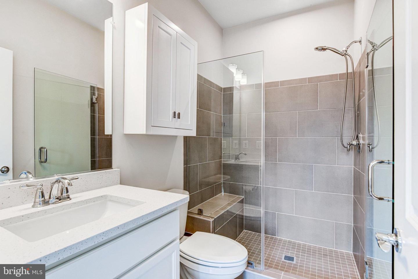 43199 DOGAN RIDGE PL, CENTREVILLE, Virginia 20120, 5 Bedrooms Bedrooms, 22 Rooms Rooms,6 BathroomsBathrooms,Residential,For sale,43199 DOGAN RIDGE PL,VALO2116328 MLS # VALO2116328