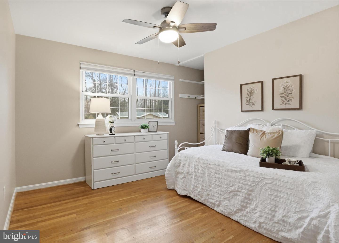 5519 YORKSHIRE ST, SPRINGFIELD, Virginia 22151, 5 Bedrooms Bedrooms, ,4 BathroomsBathrooms,Residential,For sale,5519 YORKSHIRE ST,VAFX2291934 MLS # VAFX2291934