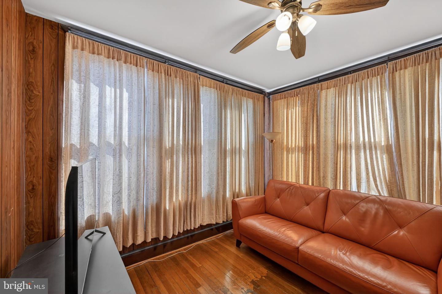 6223 4TH ST NW, WASHINGTON, District Of Columbia 20011, 3 Bedrooms Bedrooms, ,1 BathroomBathrooms,Residential,For sale,6223 4TH ST NW,DCDC2247010 MLS # DCDC2247010