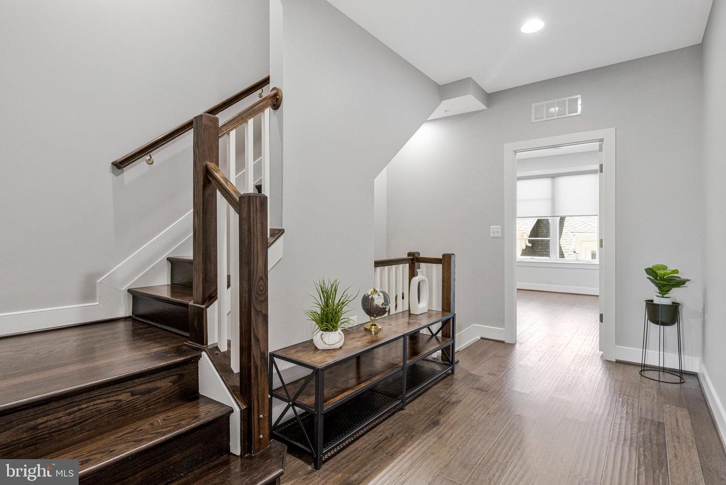 2102 MAIN LINE BLVD, ALEXANDRIA, Virginia 22301, 5 Bedrooms Bedrooms, ,4 BathroomsBathrooms,Residential,For sale,2102 MAIN LINE BLVD,VAAX2054326 MLS # VAAX2054326