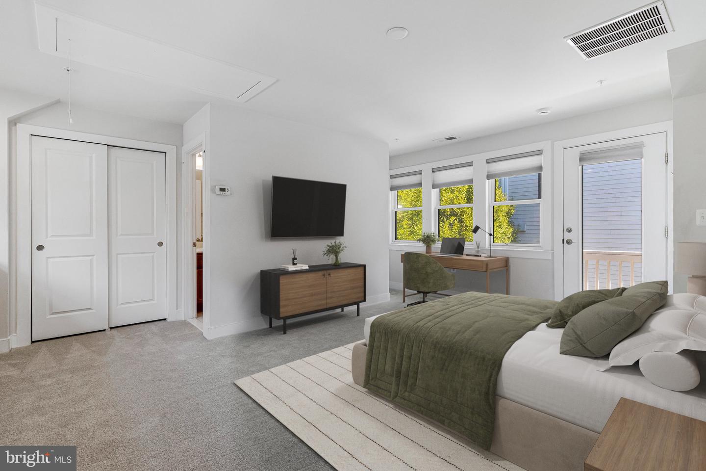 2102 MAIN LINE BLVD, ALEXANDRIA, Virginia 22301, 5 Bedrooms Bedrooms, ,4 BathroomsBathrooms,Residential,For sale,2102 MAIN LINE BLVD,VAAX2054326 MLS # VAAX2054326