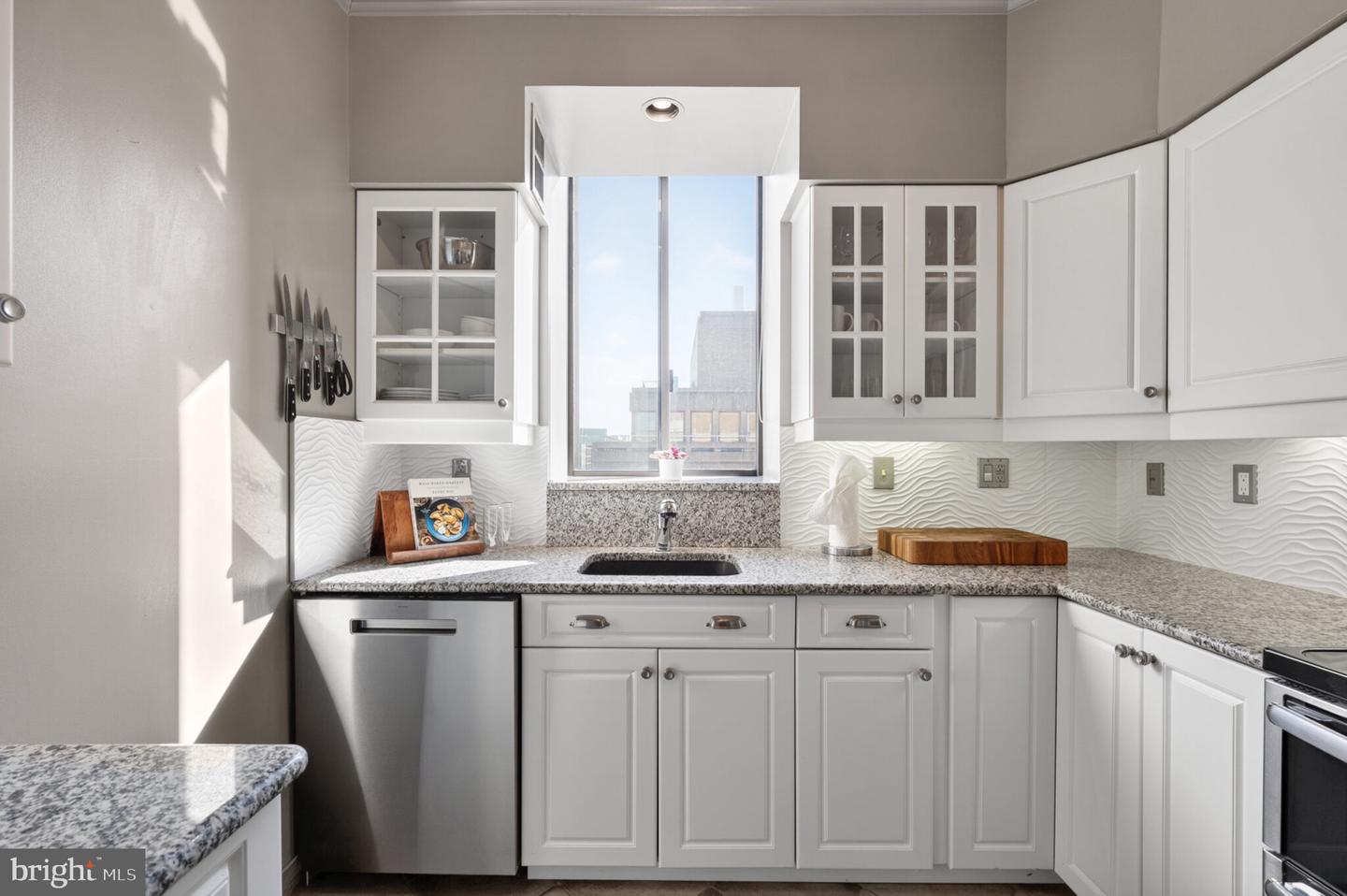 1200 23RD ST NW #910, WASHINGTON, District Of Columbia 20037, 2 Bedrooms Bedrooms, ,2 BathroomsBathrooms,Residential,For sale,1200 23RD ST NW #910,DCDC2247032 MLS # DCDC2247032