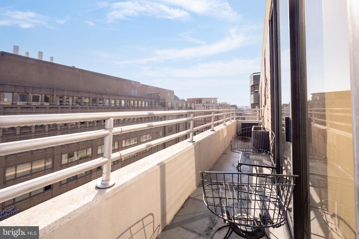 1200 23RD ST NW #910, WASHINGTON, District Of Columbia 20037, 2 Bedrooms Bedrooms, ,2 BathroomsBathrooms,Residential,For sale,1200 23RD ST NW #910,DCDC2247032 MLS # DCDC2247032