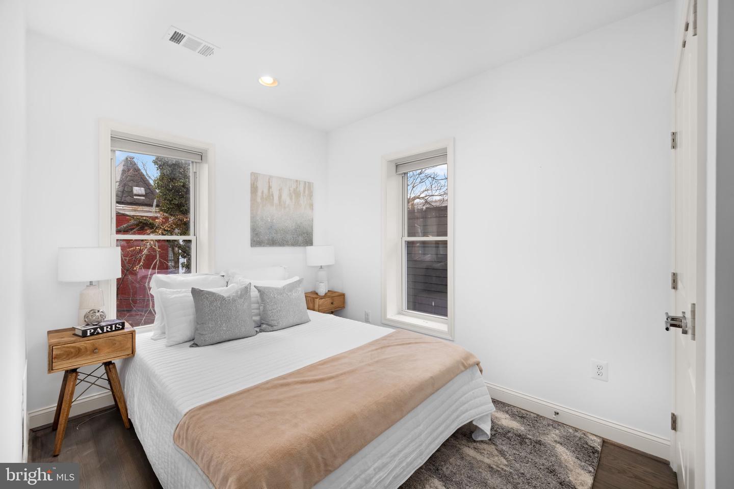 758 GRESHAM PL NW, WASHINGTON, District Of Columbia 20001, 4 Bedrooms Bedrooms, ,3 BathroomsBathrooms,Residential,For sale,758 GRESHAM PL NW,DCDC2247064 MLS # DCDC2247064