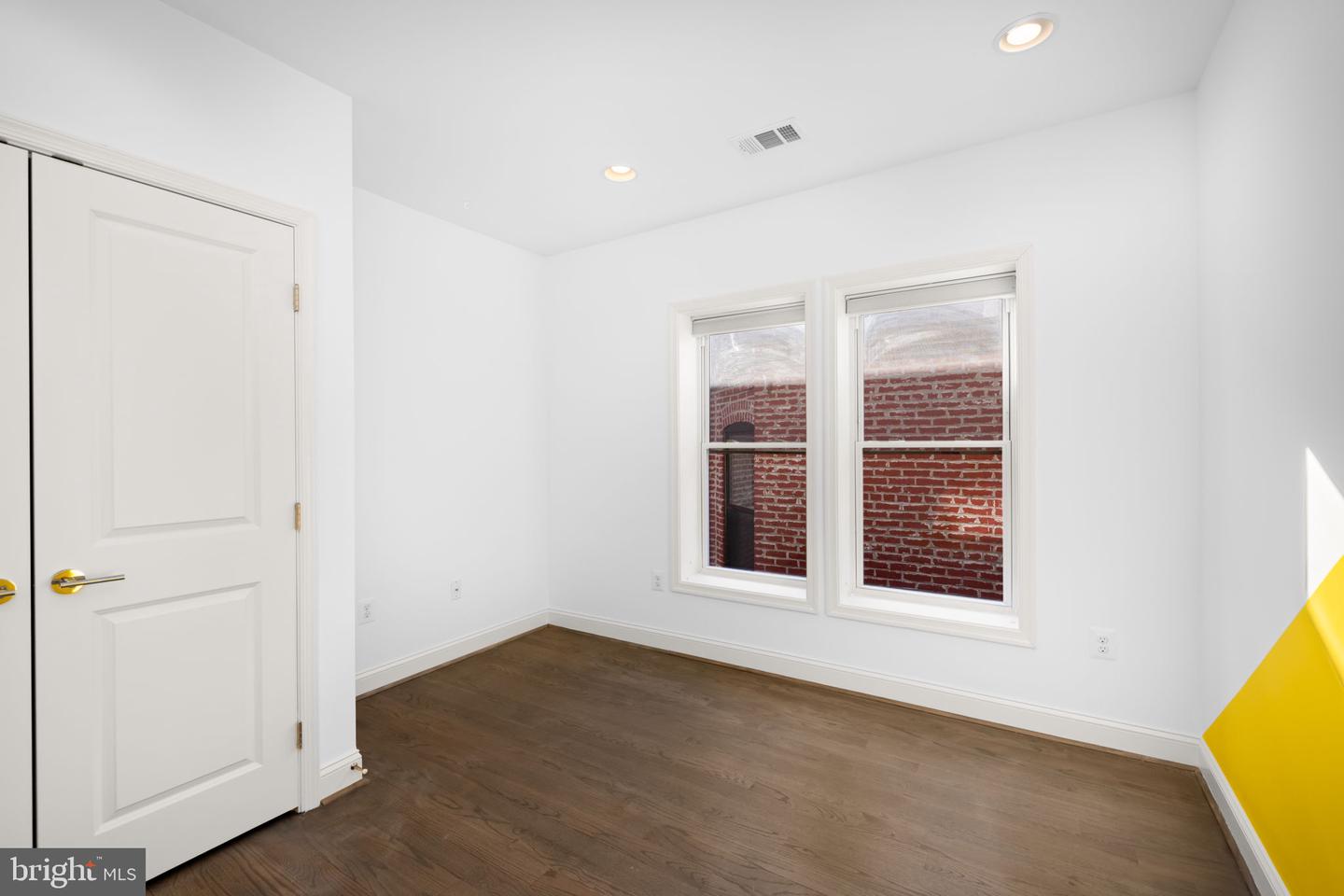 758 GRESHAM PL NW, WASHINGTON, District Of Columbia 20001, 4 Bedrooms Bedrooms, ,3 BathroomsBathrooms,Residential,For sale,758 GRESHAM PL NW,DCDC2247064 MLS # DCDC2247064