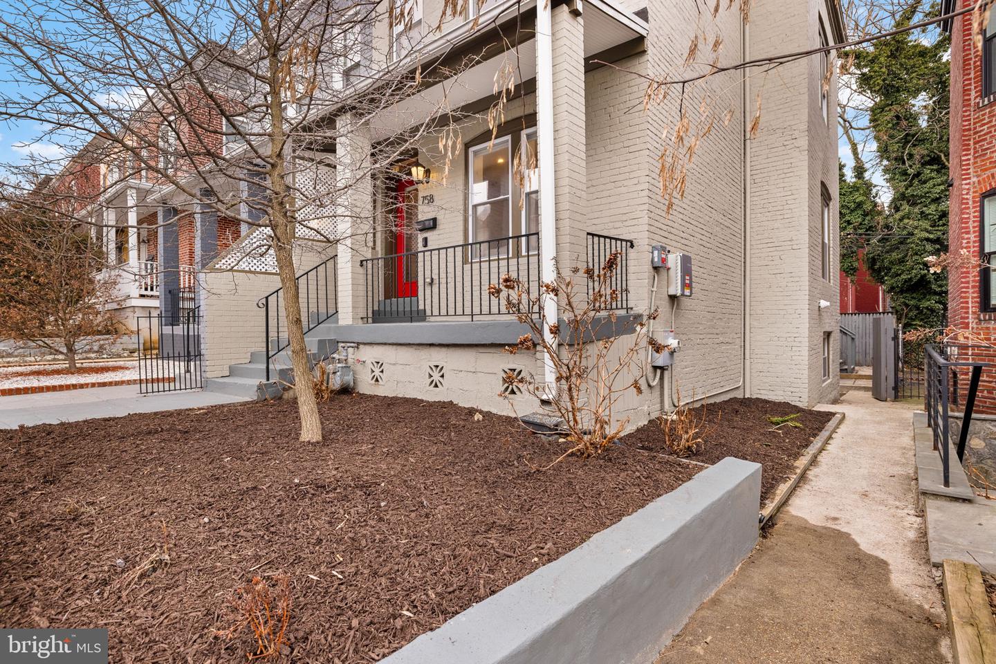 758 GRESHAM PL NW, WASHINGTON, District Of Columbia 20001, 4 Bedrooms Bedrooms, ,3 BathroomsBathrooms,Residential,For sale,758 GRESHAM PL NW,DCDC2247064 MLS # DCDC2247064