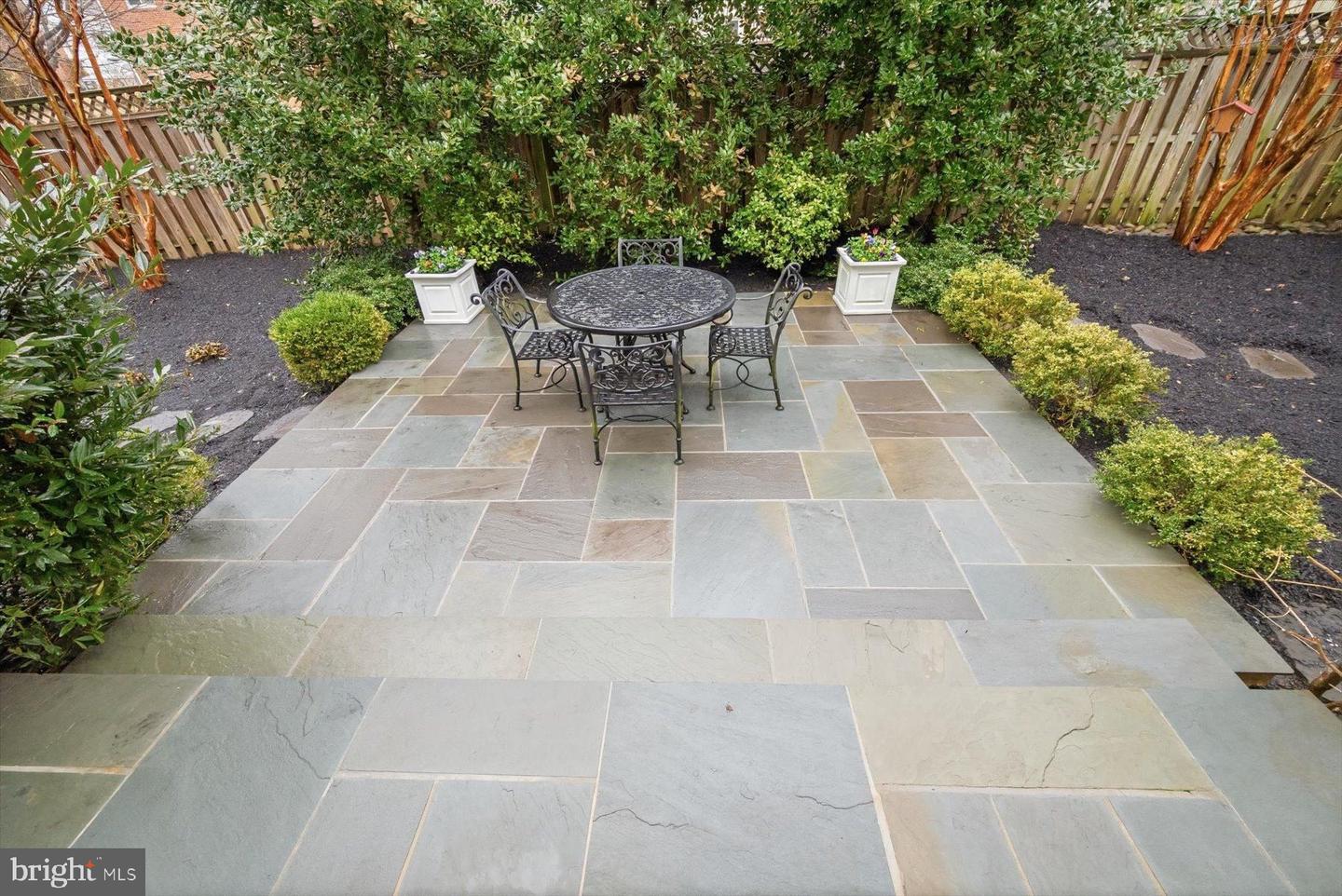 5215 31ST RD N, ARLINGTON, Virginia 22207, 5 Bedrooms Bedrooms, ,4 BathroomsBathrooms,Residential,For sale,5215 31ST RD N,VAAR2069120 MLS # VAAR2069120