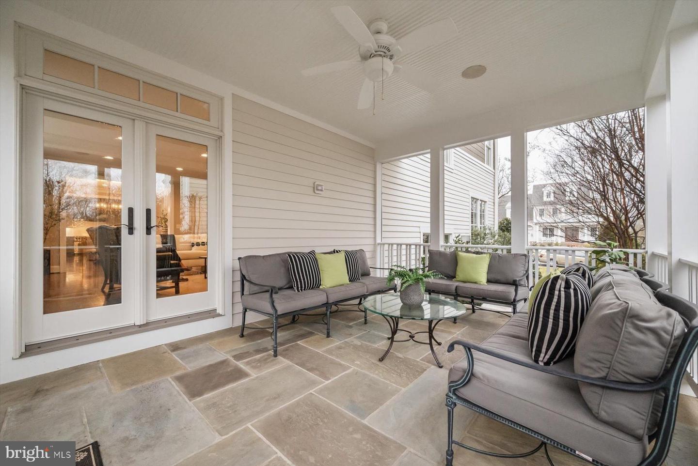 5215 31ST RD N, ARLINGTON, Virginia 22207, 5 Bedrooms Bedrooms, ,4 BathroomsBathrooms,Residential,For sale,5215 31ST RD N,VAAR2069120 MLS # VAAR2069120