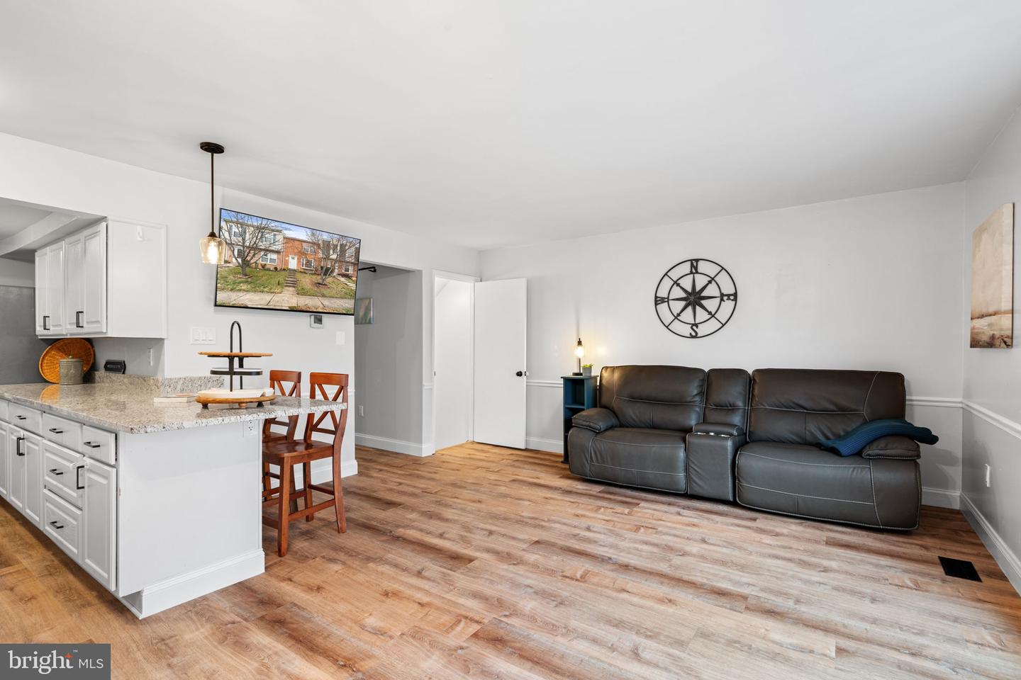 6404 PATIENCE CT, ALEXANDRIA, Virginia 22315, 3 Bedrooms Bedrooms, 12 Rooms Rooms,3 BathroomsBathrooms,Residential,For sale,6404 PATIENCE CT,VAFX2292116 MLS # VAFX2292116