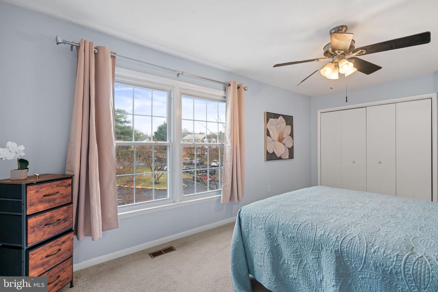 6404 PATIENCE CT, ALEXANDRIA, Virginia 22315, 3 Bedrooms Bedrooms, 12 Rooms Rooms,3 BathroomsBathrooms,Residential,For sale,6404 PATIENCE CT,VAFX2292116 MLS # VAFX2292116