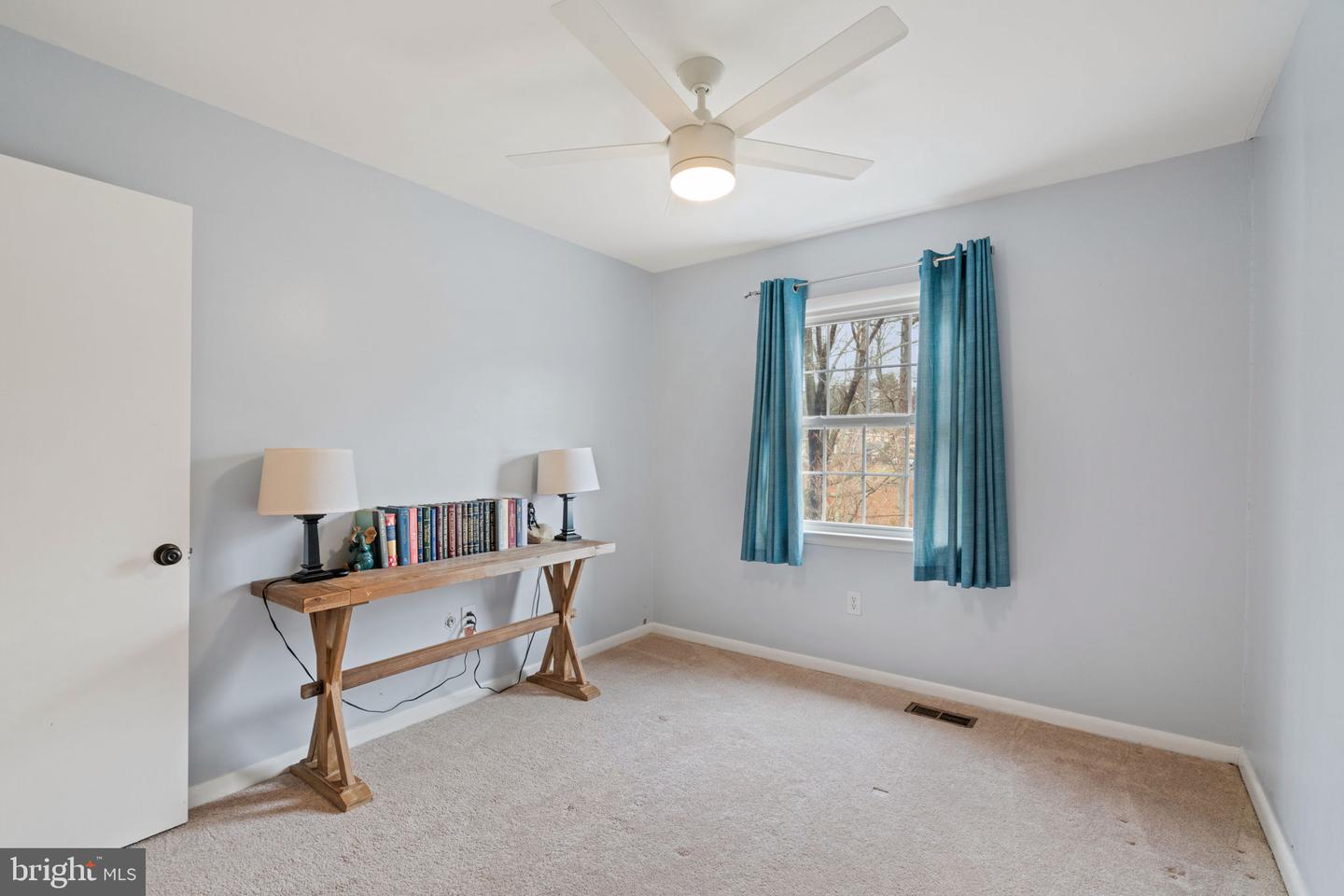 6404 PATIENCE CT, ALEXANDRIA, Virginia 22315, 3 Bedrooms Bedrooms, 12 Rooms Rooms,3 BathroomsBathrooms,Residential,For sale,6404 PATIENCE CT,VAFX2292116 MLS # VAFX2292116