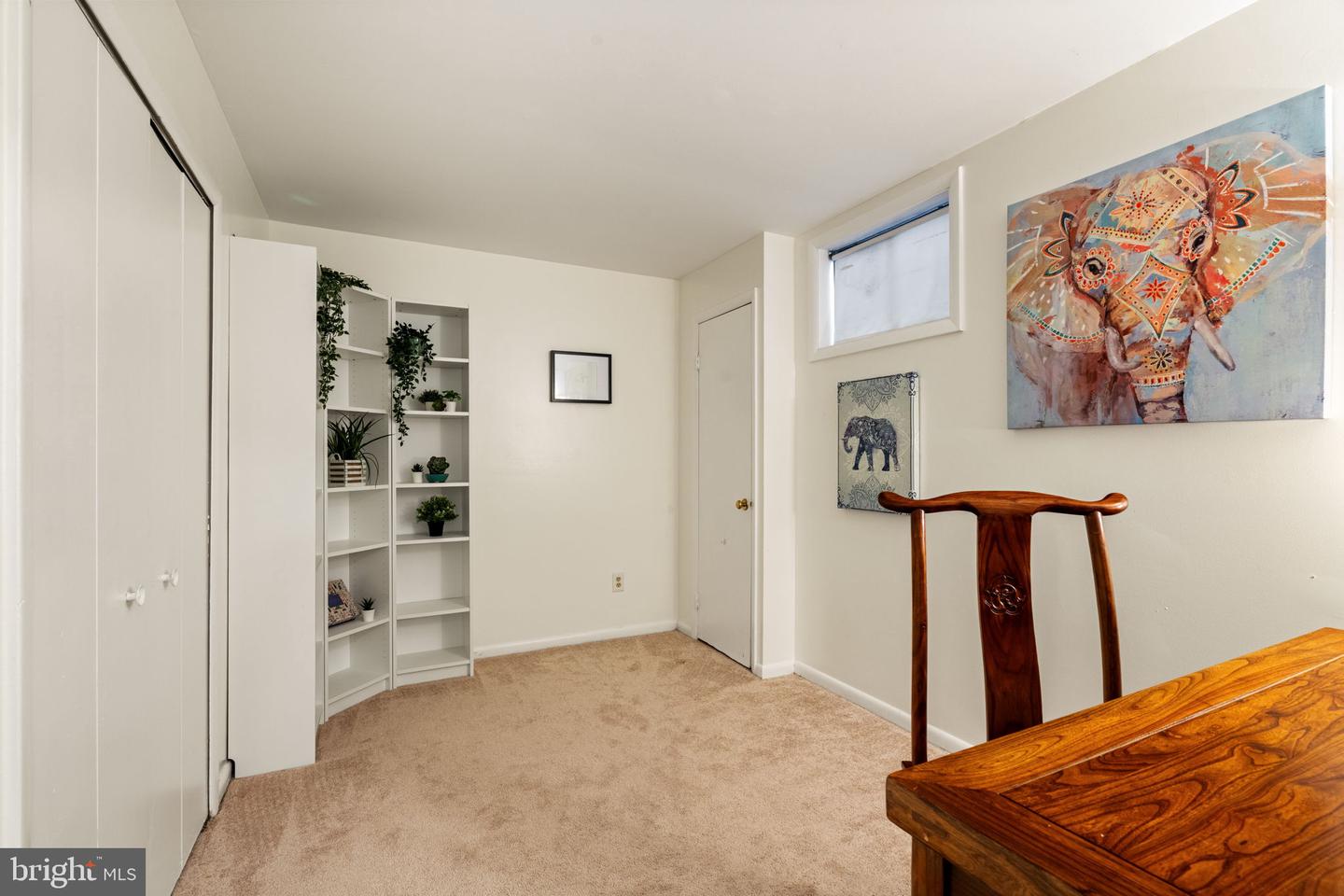 6404 PATIENCE CT, ALEXANDRIA, Virginia 22315, 3 Bedrooms Bedrooms, 12 Rooms Rooms,3 BathroomsBathrooms,Residential,For sale,6404 PATIENCE CT,VAFX2292116 MLS # VAFX2292116