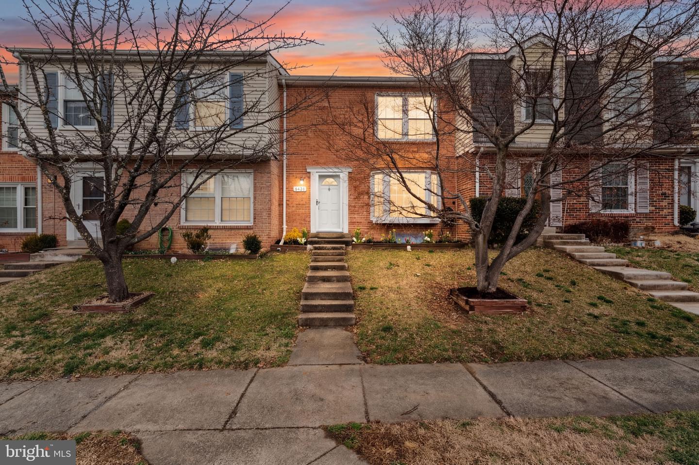 6404 PATIENCE CT, ALEXANDRIA, Virginia 22315, 3 Bedrooms Bedrooms, 12 Rooms Rooms,3 BathroomsBathrooms,Residential,For sale,6404 PATIENCE CT,VAFX2292116 MLS # VAFX2292116