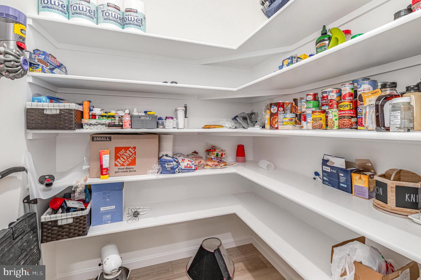 7119 RESOLUTION WAY, RUTHER GLEN, Virginia 22546, 4 Bedrooms Bedrooms, ,3 BathroomsBathrooms,Residential,For sale,7119 RESOLUTION WAY,VACV2009568 MLS # VACV2009568